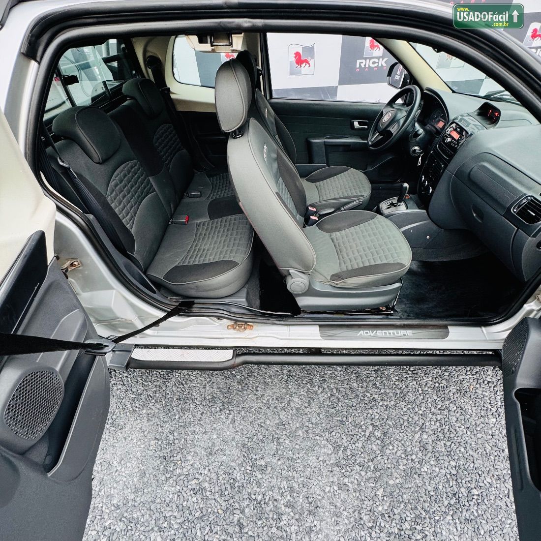 Fiat Strada Adventure CD 1.8 Dualogic Flex 2013/2014 — foto 12 de 23