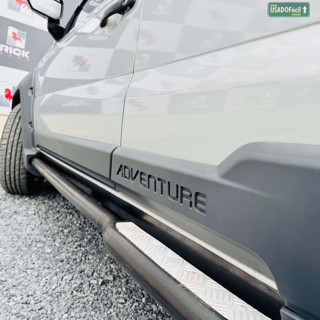 Fiat Strada Adventure CD 1.8 Dualogic Flex 2013/2014 — foto 13 de 23