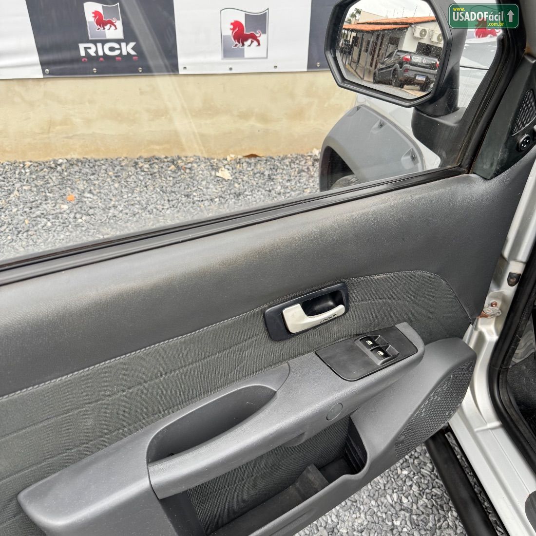Fiat Strada Adventure CD 1.8 Dualogic Flex 2013/2014 — foto 14 de 23