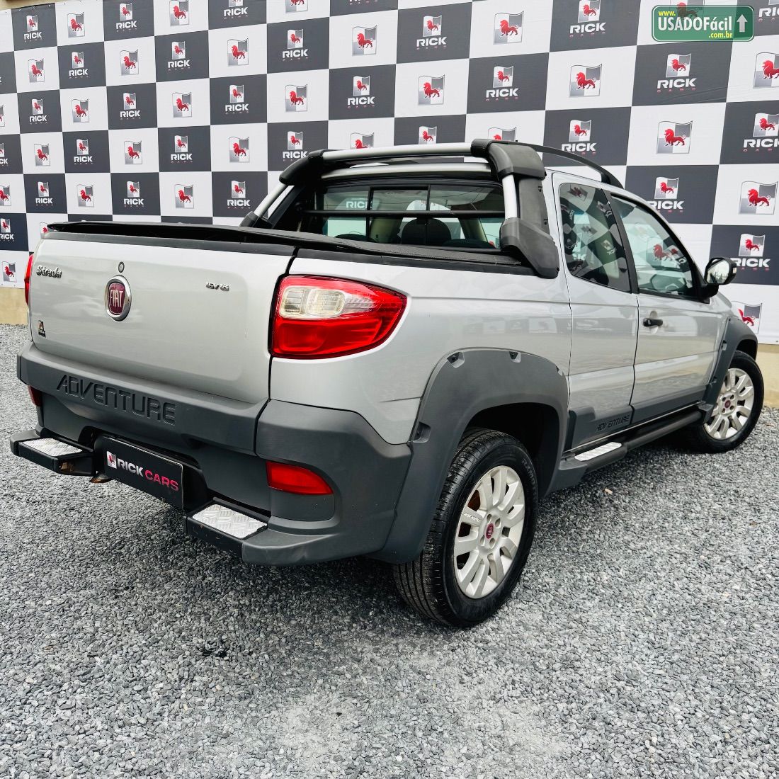 Fiat Strada Adventure CD 1.8 Dualogic Flex 2013/2014 — foto 6 de 23