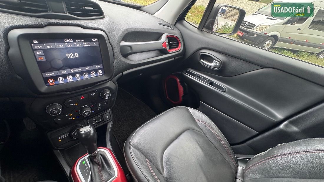 Jeep Renegade Trailhawk 2.0 4x4 Turbo Automático Diesel 2019/2019 — foto 13 de 14