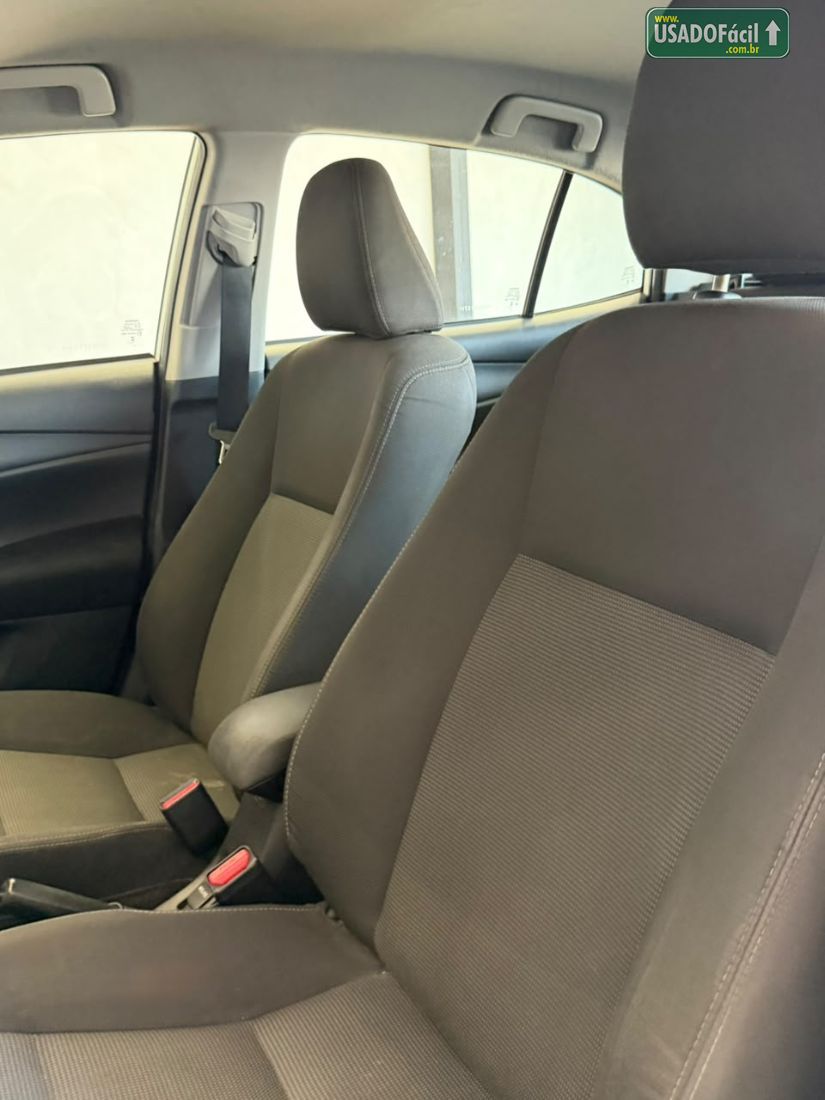Toyota Yaris Sedan XL 1.5 Automático Flex 2023/2024 — foto 13 de 14