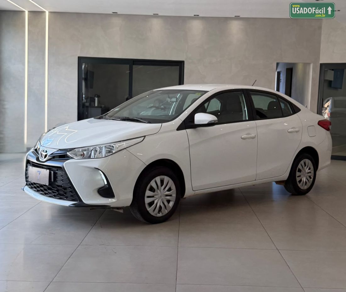 Toyota Yaris Sedan XL 1.5 Automático Flex 2023/2024 — foto 3 de 14