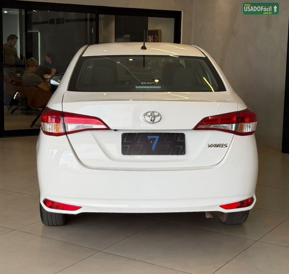 Toyota Yaris Sedan XL 1.5 Automático Flex 2023/2024 — foto 5 de 14