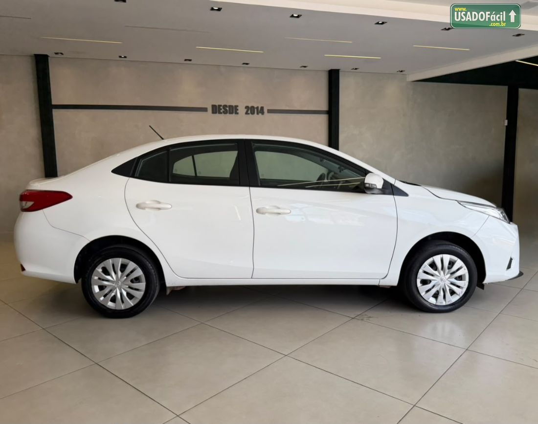 Toyota Yaris Sedan XL 1.5 Automático Flex 2023/2024 — foto 7 de 14