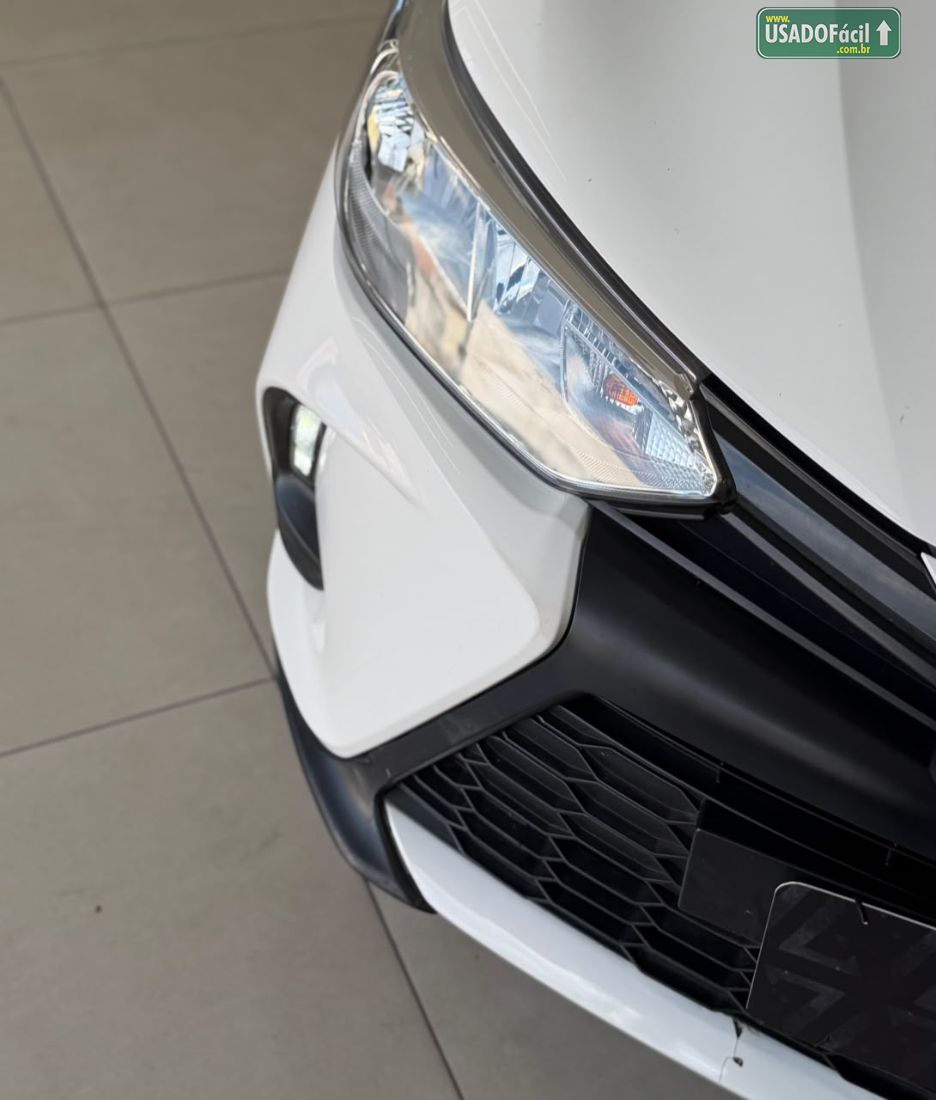 Toyota Yaris Sedan XL 1.5 Automático Flex 2023/2024 — foto 8 de 14