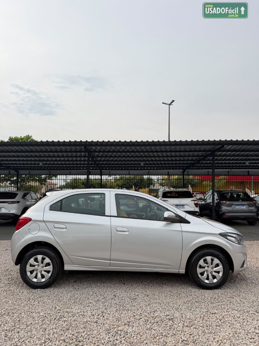 CHEVROLET/GM Onix Hatch LT 1.0 Mecânico Flex 2017/2017 — foto 4 de 11