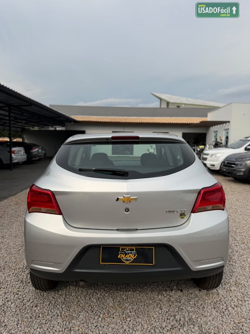 CHEVROLET/GM Onix Hatch LT 1.0 Mecânico Flex 2017/2017 — foto 6 de 11