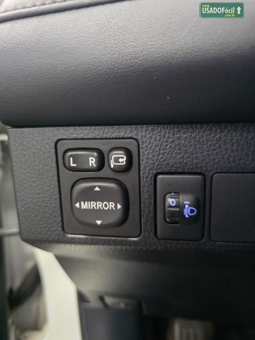 Toyota RAV4 2.0 4x4 16V Automático 2014/2014 — foto 6 de 16