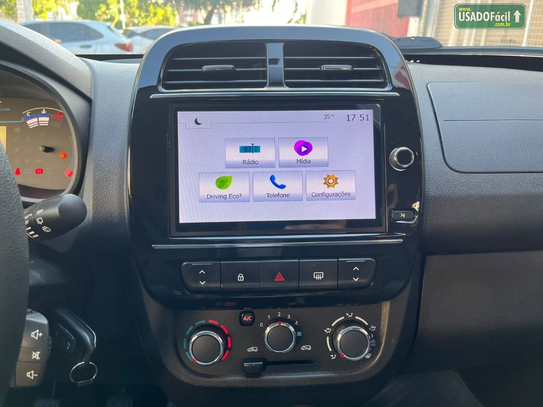 Renault Kwid Intense 1.0 Mecânico Flex 2022/2023 — foto 13 de 22