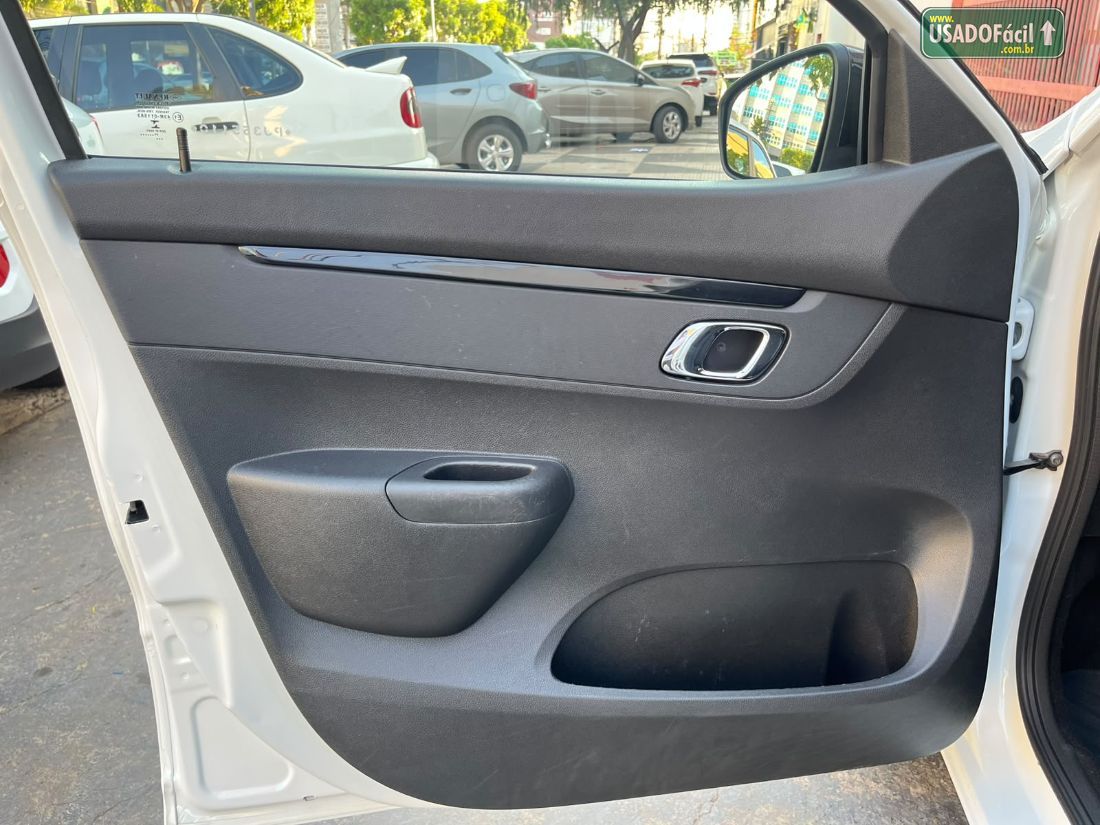 Renault Kwid Intense 1.0 Mecânico Flex 2022/2023 — foto 8 de 22