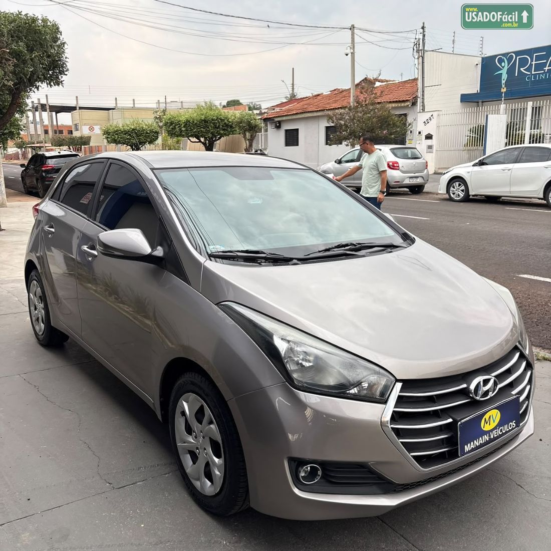 Hyundai HB20 Hatch Comfort 1.0 Flex 2017/2017 — foto 3 de 8