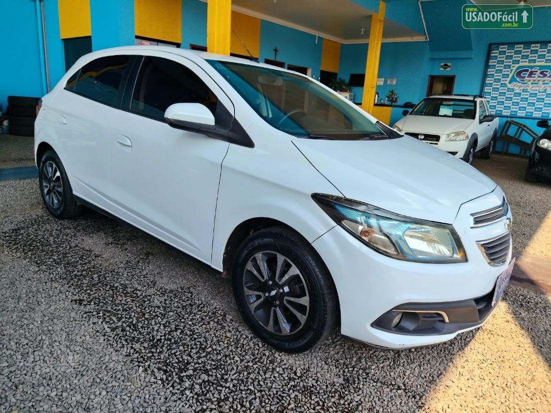 CHEVROLET/GM Onix Hatch LTZ 1.4 Mecânico Flex 2014/2015 — foto 2 de 8