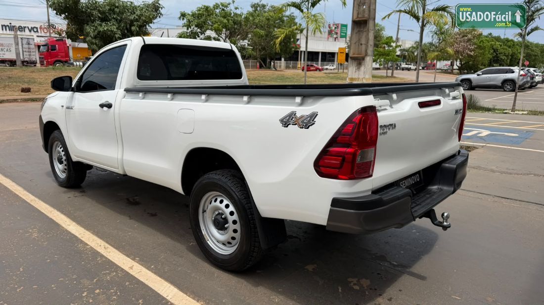 Toyota Hilux CS 4x4 2.8 TDI Automático Diesel 2025/2026 — foto 11 de 11