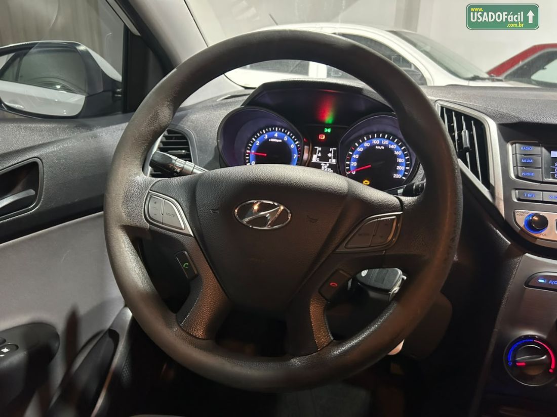 Hyundai HB20S Sedan Comfort Plus 1.0 Mecânico Flex 2017/2018 — foto 13 de 22