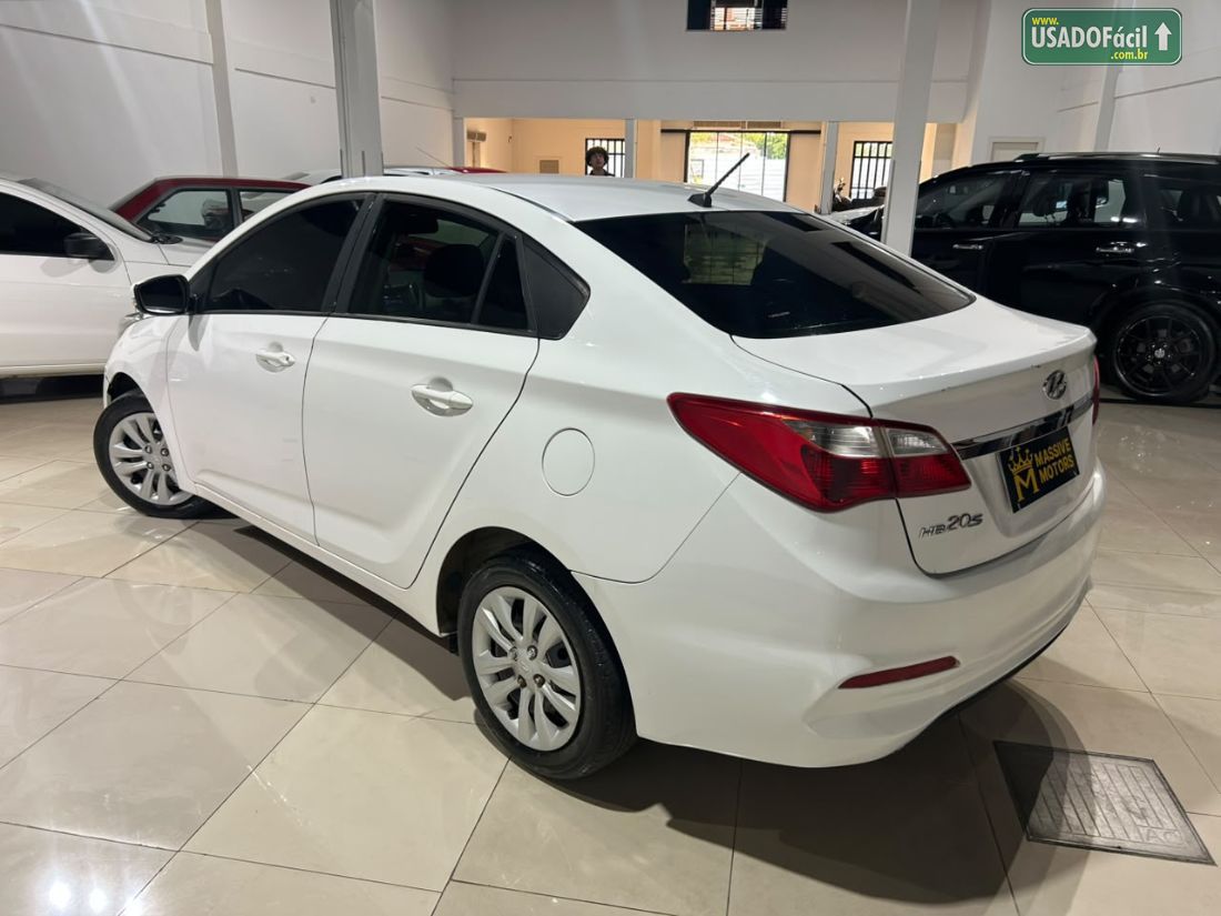 Hyundai HB20S Sedan Comfort Plus 1.0 Mecânico Flex 2017/2018 — foto 4 de 22