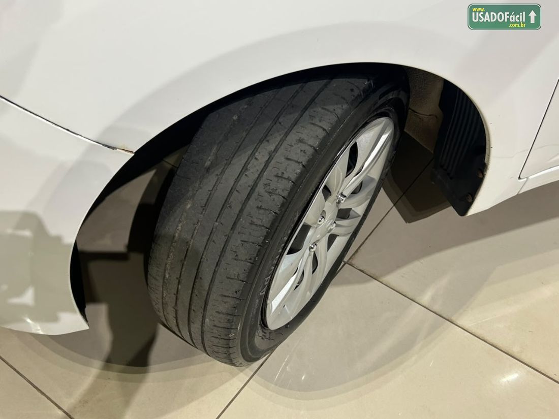 Hyundai HB20S Sedan Comfort Plus 1.0 Mecânico Flex 2017/2018 — foto 8 de 22