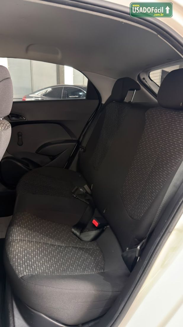 Hyundai HB20 Hatch Unique 1.0 Mecânico Flex 2018/2019 — foto 5 de 10