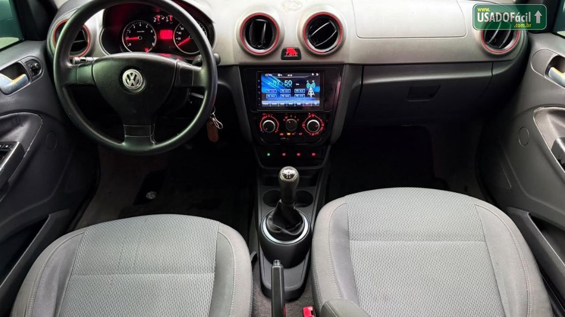 Volkswagen Voyage Comfortline I Motion 1.6 Total Flex 2011/2012 — foto 12 de 17