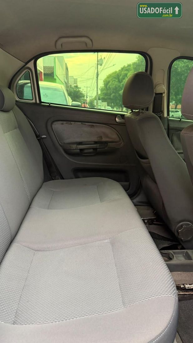 Volkswagen Voyage Comfortline I Motion 1.6 Total Flex 2011/2012 — foto 17 de 17