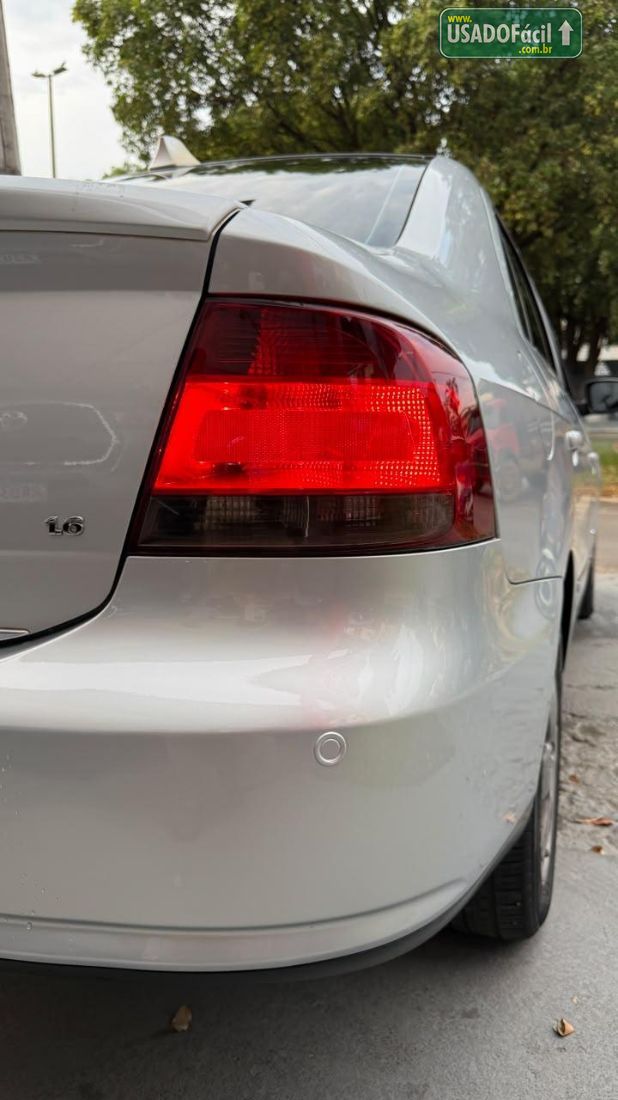 Volkswagen Voyage Comfortline I Motion 1.6 Total Flex 2011/2012 — foto 9 de 17