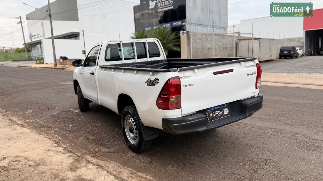 Toyota Hilux CS 4x4 2.8 TDI Mecânico Diesel 2018/2018 — foto 10 de 17