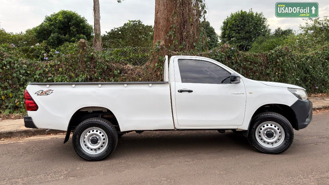 Toyota Hilux CS 4x4 2.8 TDI Mecânico Diesel 2018/2018 — foto 13 de 17