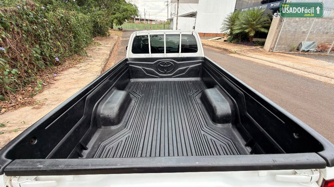 Toyota Hilux CS 4x4 2.8 TDI Mecânico Diesel 2018/2018 — foto 14 de 17