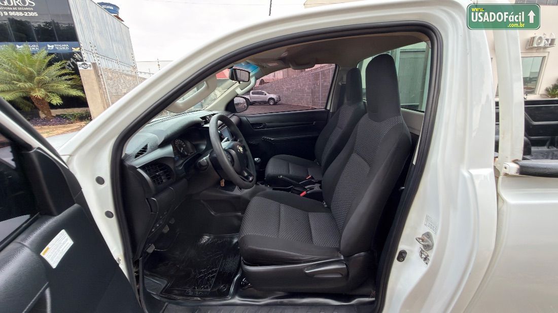 Toyota Hilux CS 4x4 2.8 TDI Mecânico Diesel 2018/2018 — foto 6 de 17