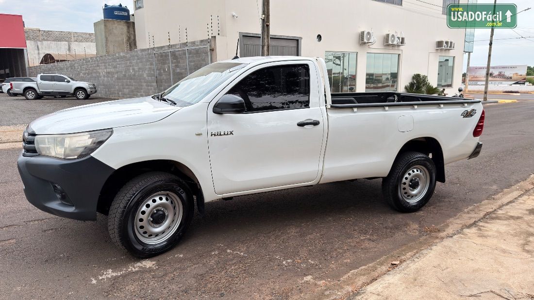 Toyota Hilux CS 4x4 2.8 TDI Mecânico Diesel 2018/2018 — foto 7 de 17