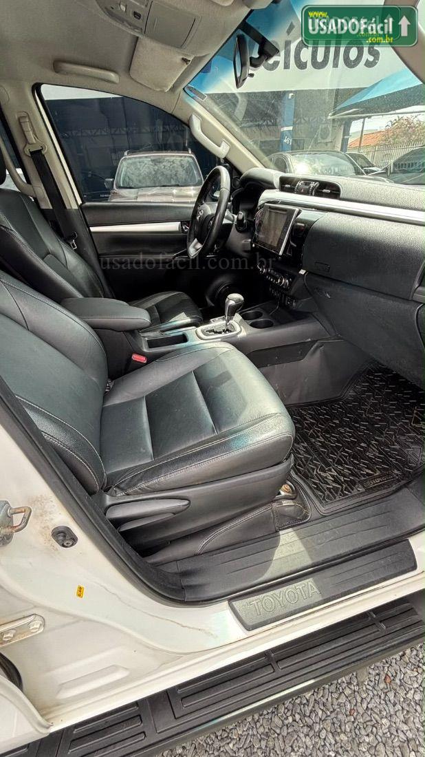 TOYOTA Hilux SRX CD 2.8 Automático Diesel 2016/2017 — foto 10 de 11