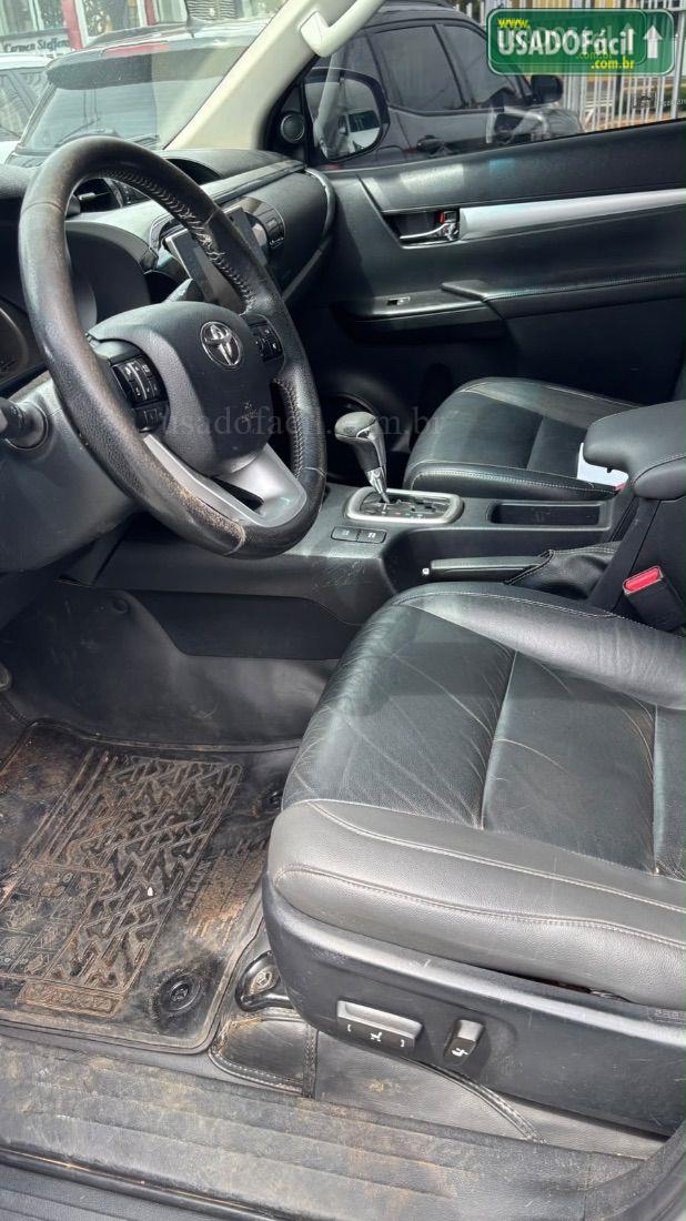 TOYOTA Hilux SRX CD 2.8 Automático Diesel 2016/2017 — foto 11 de 11