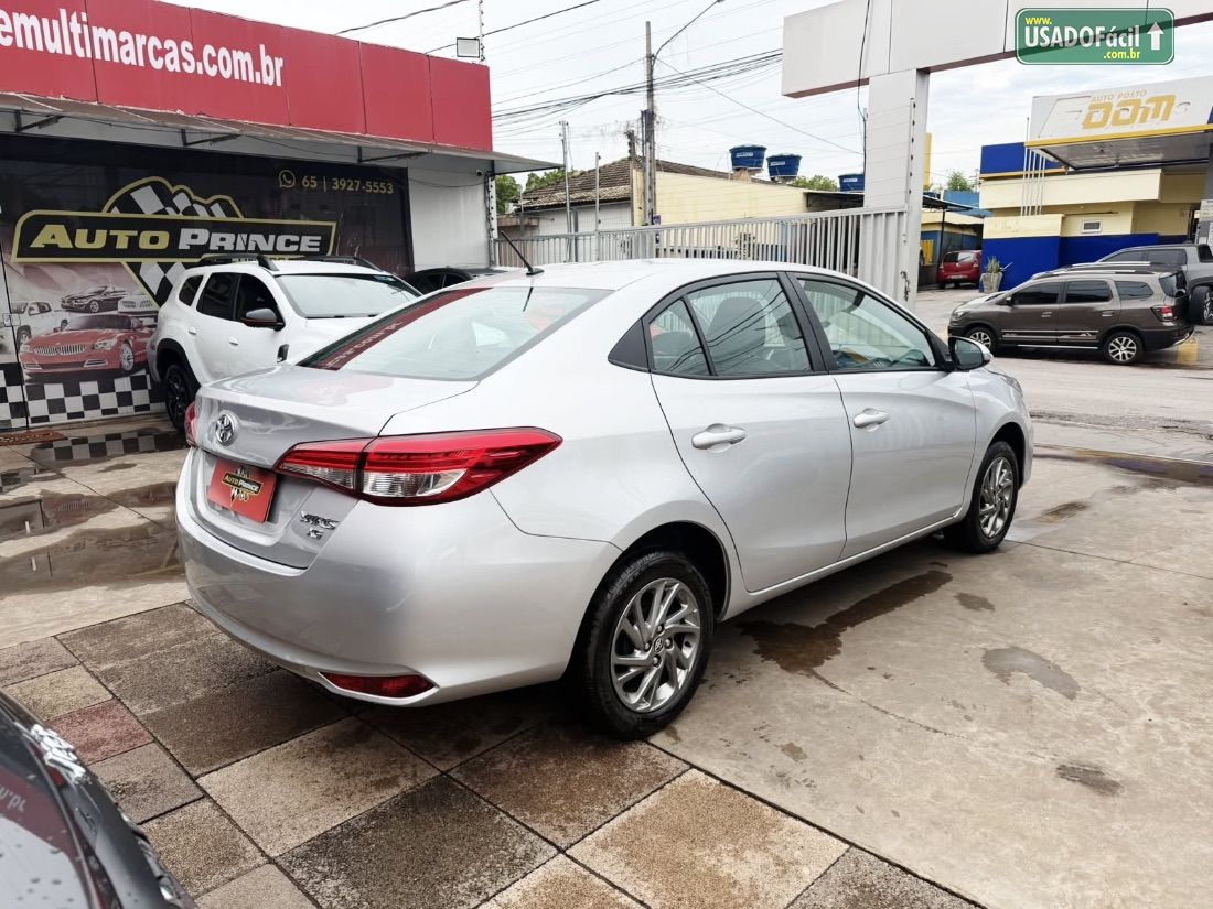 Toyota Yaris Sedan XS 1.5 Automático Flex 2023/2024 — foto 3 de 9