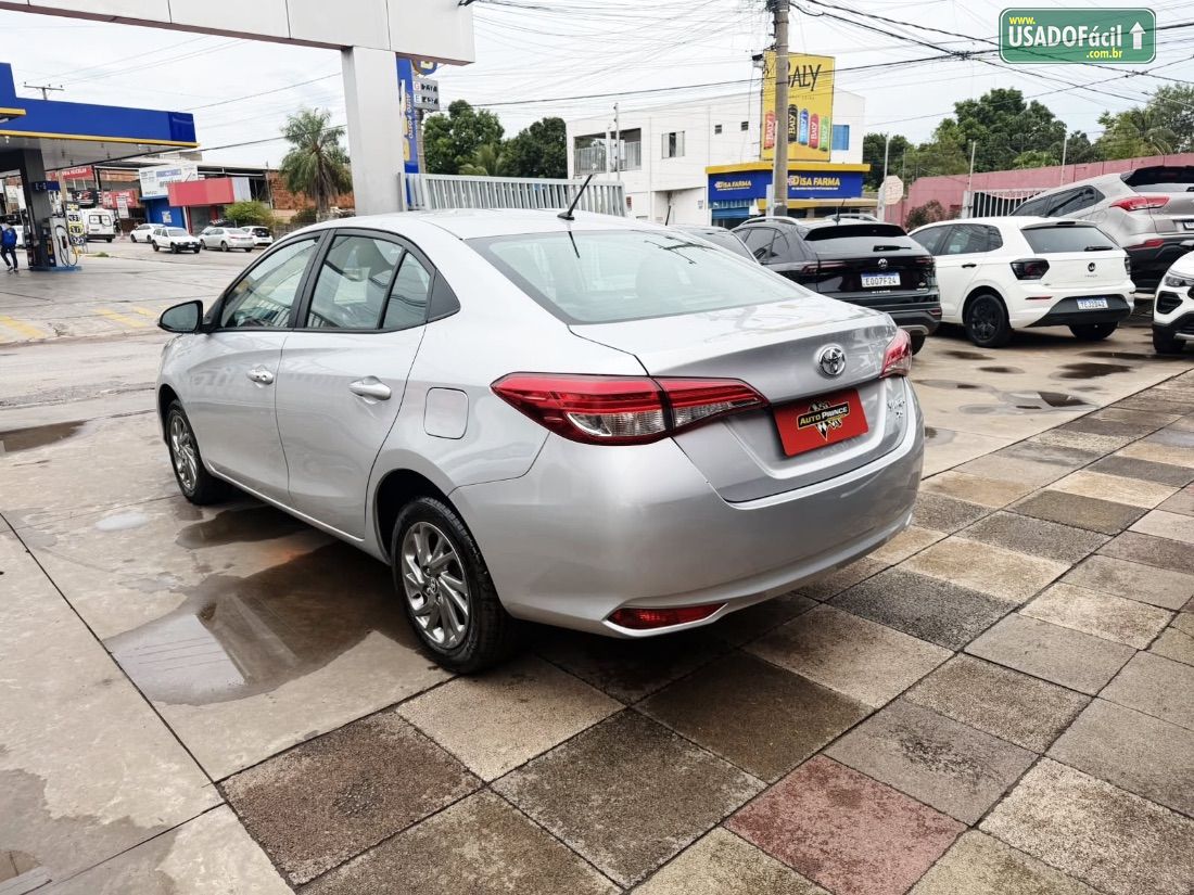 Toyota Yaris Sedan XS 1.5 Automático Flex 2023/2024 — foto 4 de 9
