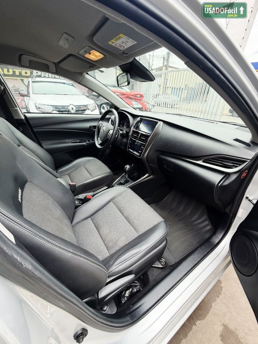 Toyota Yaris Sedan XS 1.5 Automático Flex 2023/2024 — foto 8 de 9