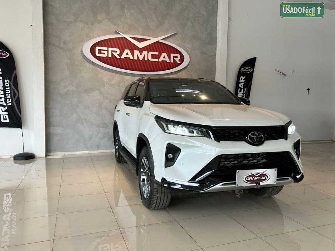 Toyota Hilux SW4 Diamond 2.8 4x4 Turbo Automático Diesel 2023/2023 — foto 4 de 11
