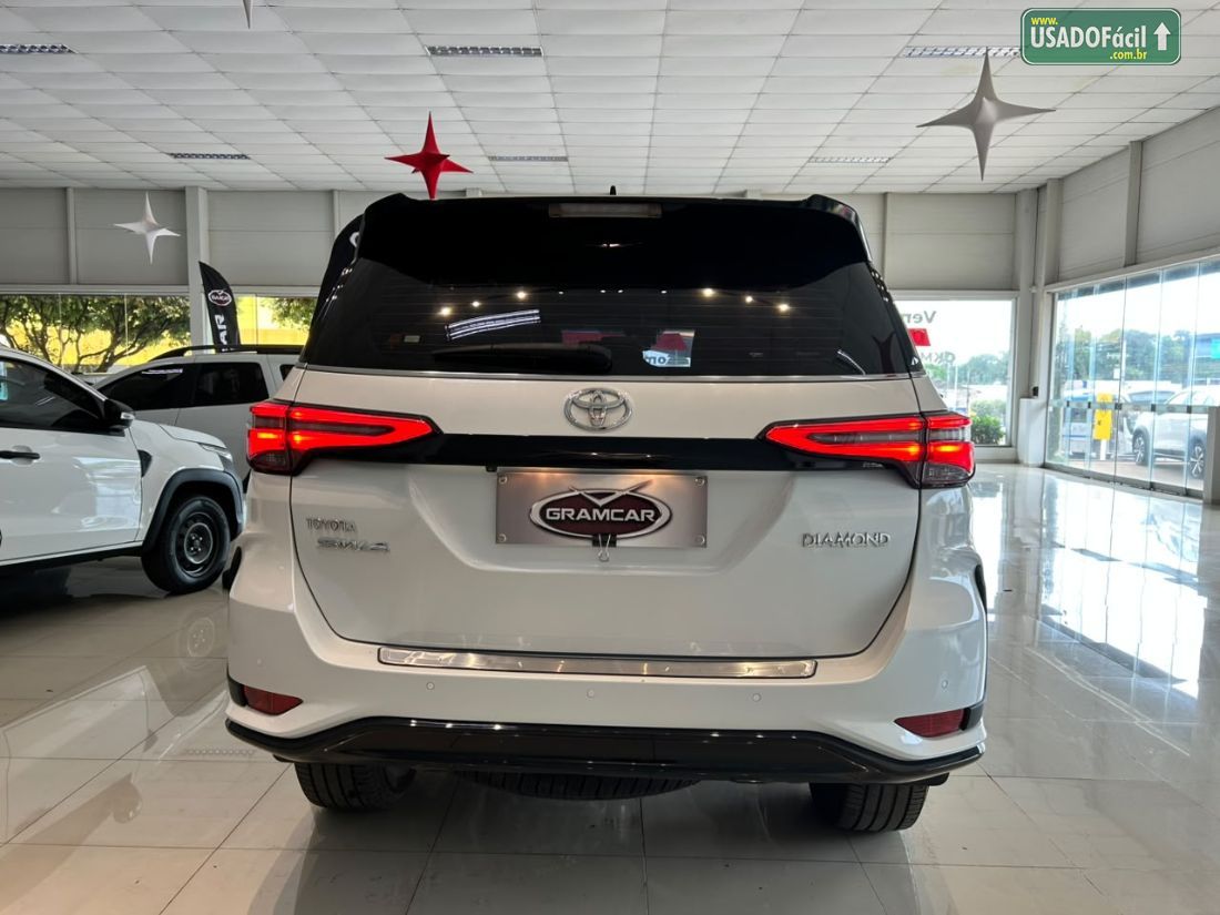 Toyota Hilux SW4 Diamond 2.8 4x4 Turbo Automático Diesel 2023/2023 — foto 6 de 11