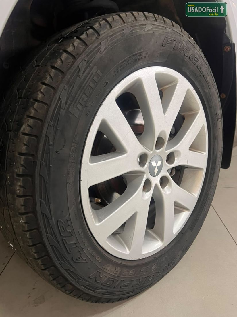 Mitsubishi Pajero TR4 2.0 4x4 Automático 2012/2012 — foto 12 de 14
