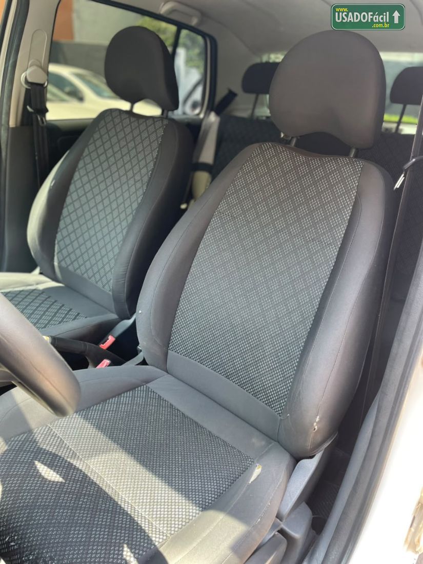 Volkswagen Fox Trendline 1.0 4P Flex 2015/2016 — foto 10 de 10