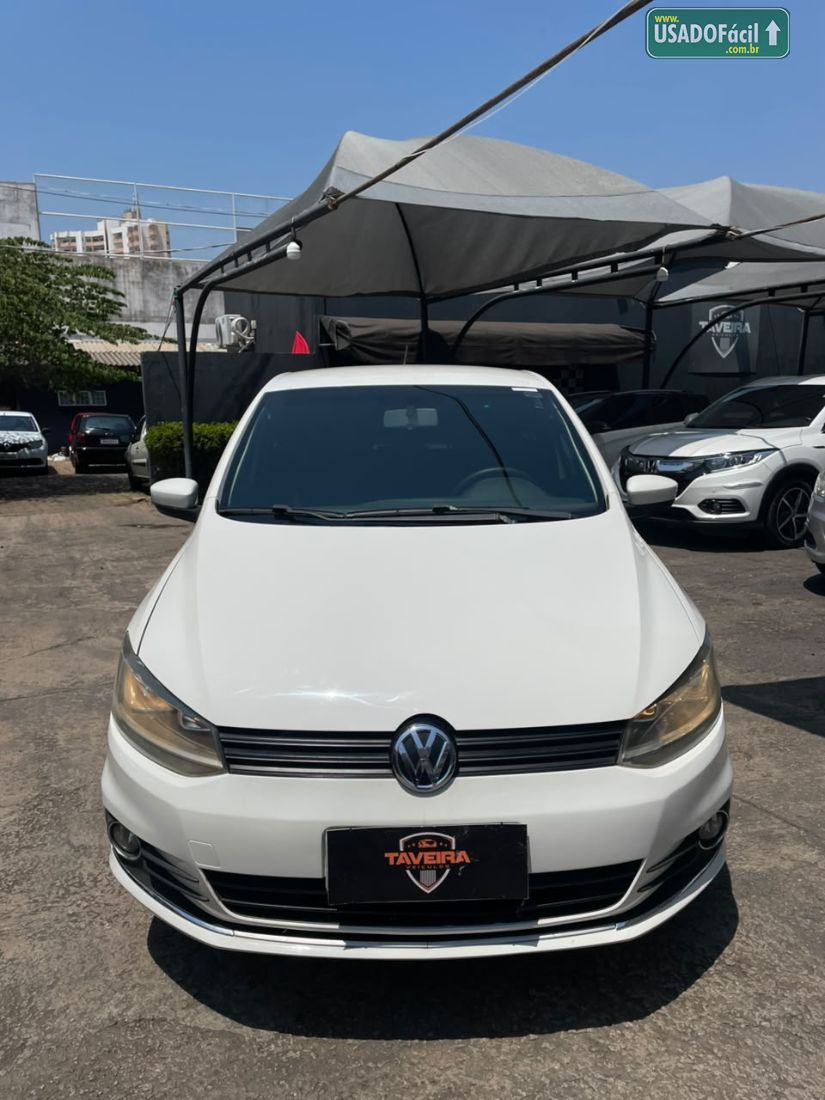 Volkswagen Fox Trendline 1.0 4P Flex 2015/2016 — foto 2 de 10