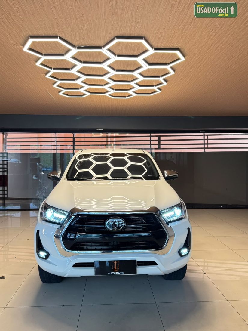 Toyota Hilux SRX CD 2.8 4x4 TDI Automático Diesel 2024/2025 — foto 2 de 14