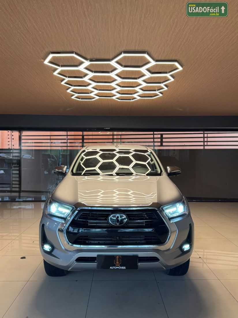 Toyota Hilux SRX CD 2.8 4x4 TDI Automático Diesel 2023/2023 — foto 2 de 12