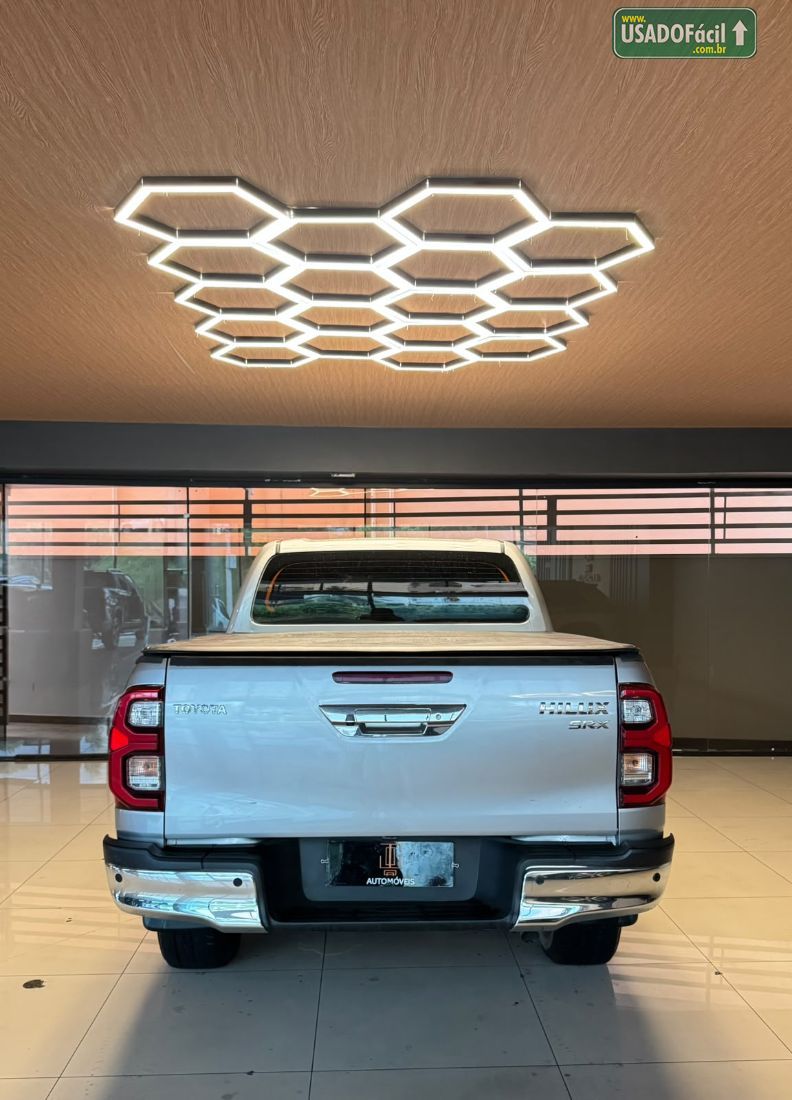 Toyota Hilux SRX CD 2.8 4x4 TDI Automático Diesel 2023/2023 — foto 5 de 12
