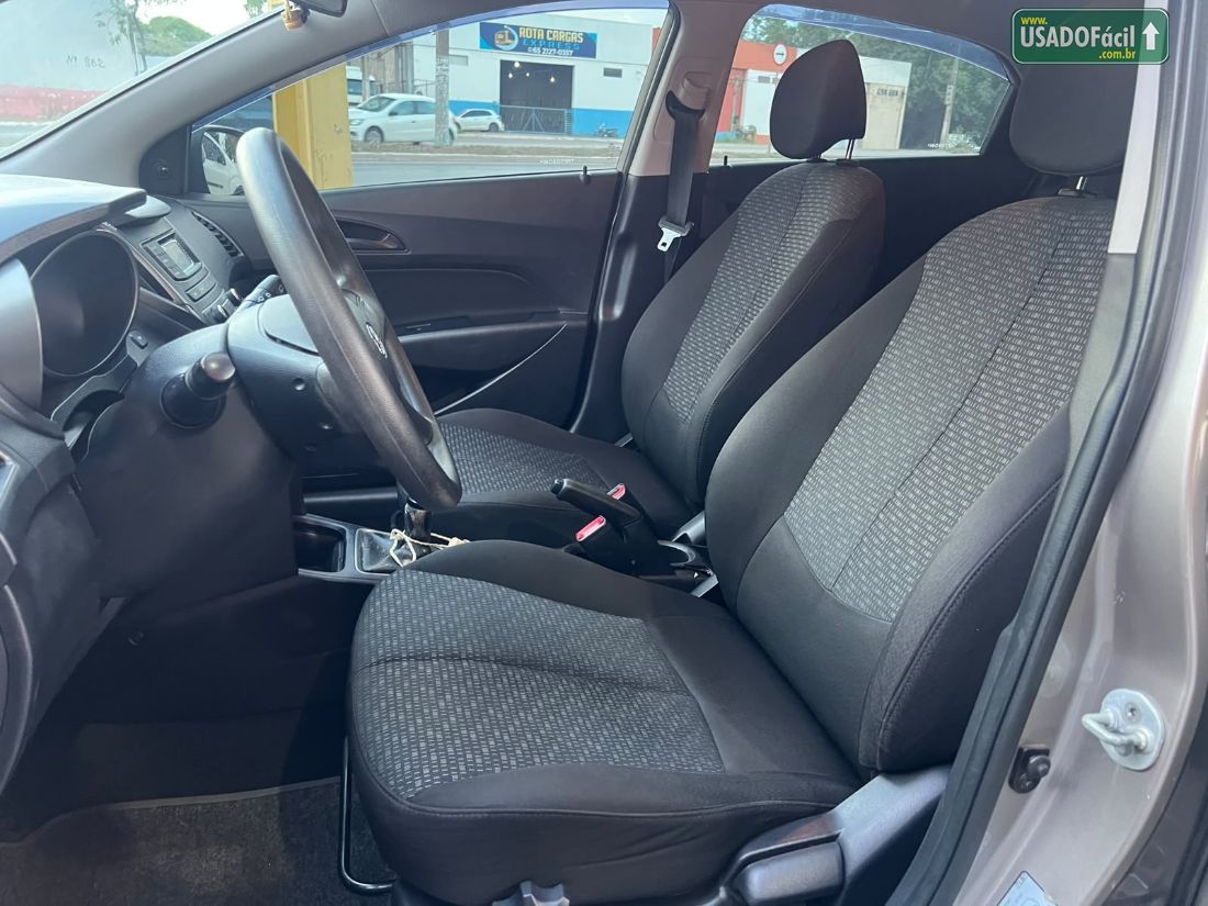 Hyundai HB20 Hatch Comfort 1.6 Mecânico Flex 2016/2017 — foto 7 de 11