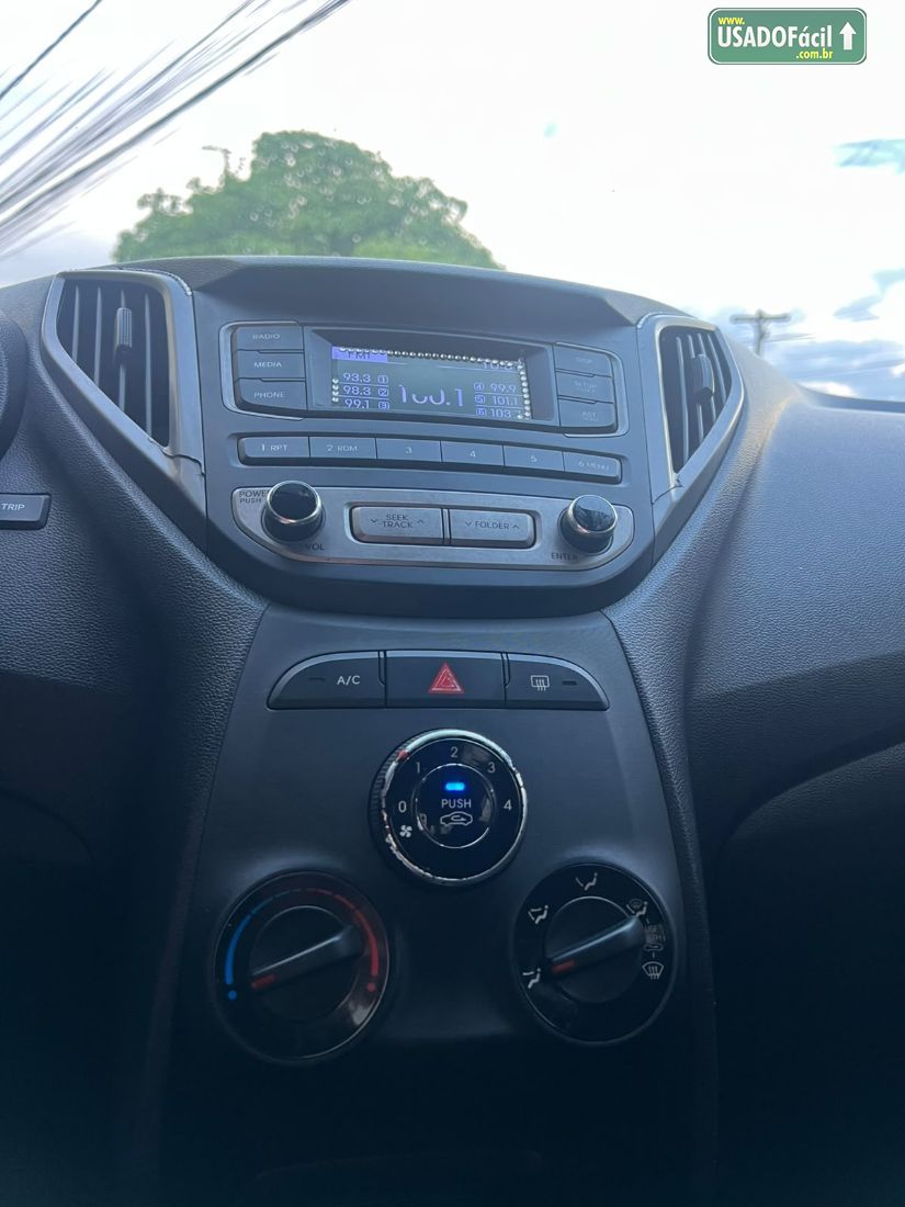 Hyundai HB20 Hatch Comfort 1.6 Mecânico Flex 2016/2017 — foto 9 de 11