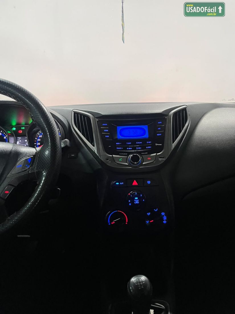 Hyundai HB20 Hatch Comfort Style 1.6 Flex 2013/2013 — foto 12 de 14