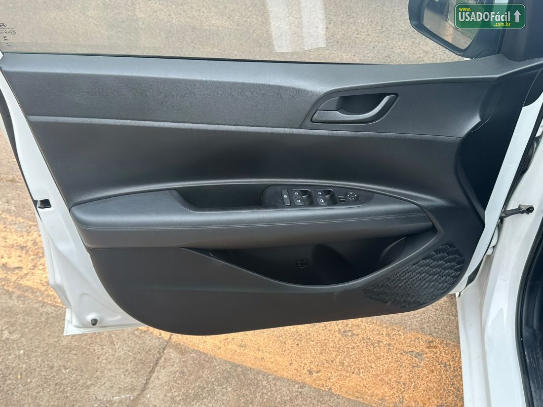 Hyundai HB20 Hatch Comfort 1.0 Mecânico Flex 2023/2024 — foto 4 de 14