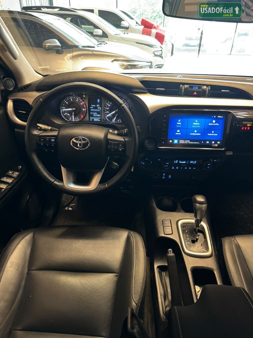 Toyota Hilux SR CD 2.8 4X4 TDI Automático Diesel 2023/2024 — foto 9 de 13