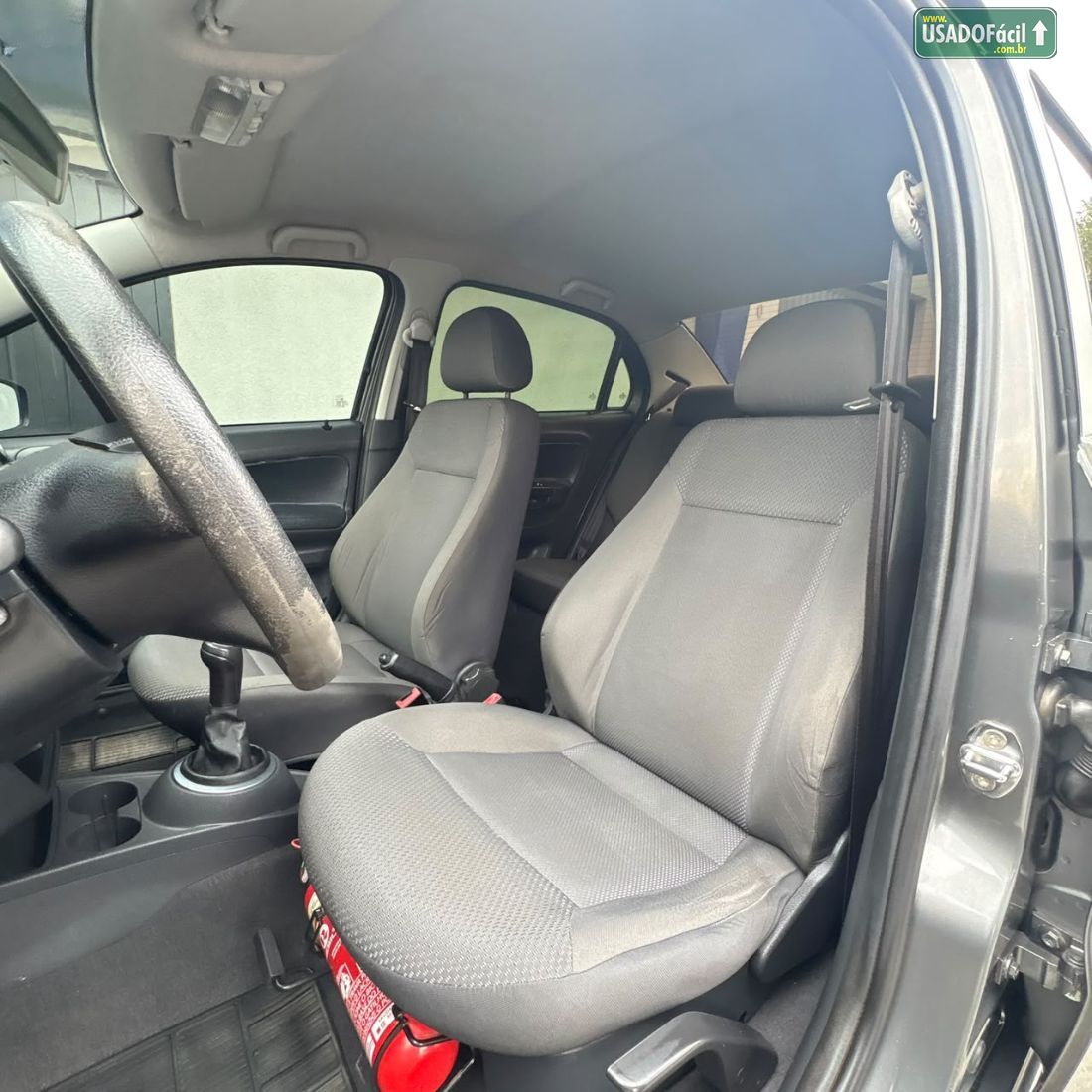 Volkswagen Voyage 1.6 Total Flex 2011/2012 — foto 5 de 8
