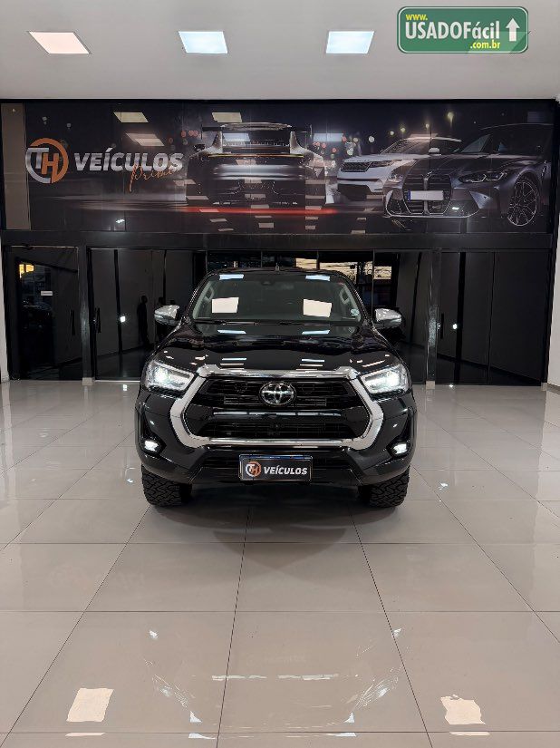 Toyota Hilux SRX CD 2.8 4x4 TDI Automático Diesel 2023/2024 — foto 7 de 18